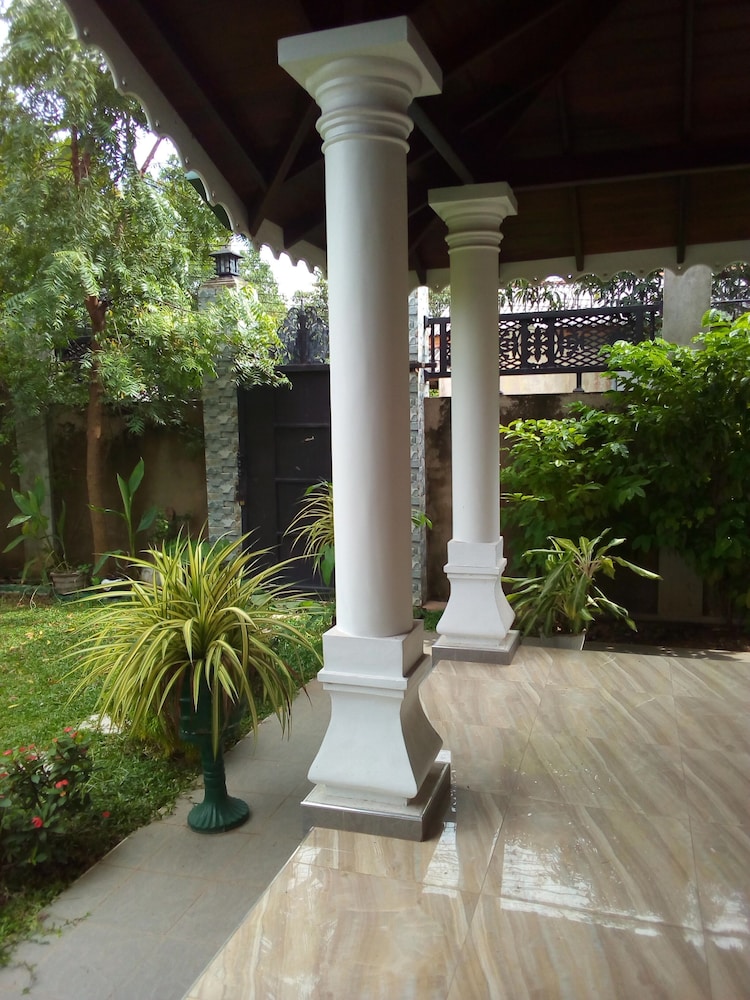 Randi Homestay 18/23