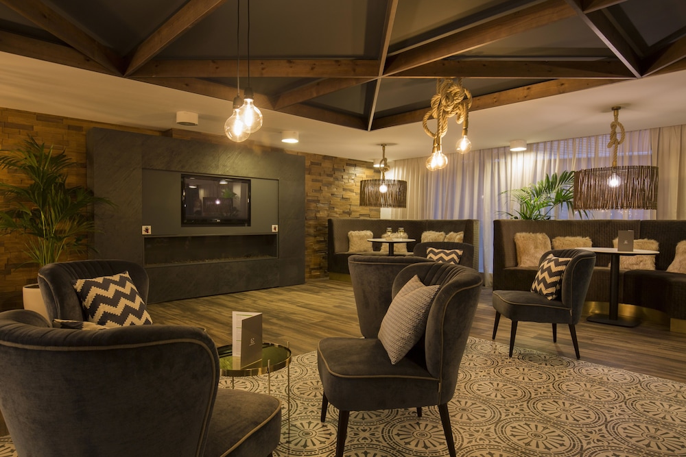 Yomo Centric Hotel 30/50