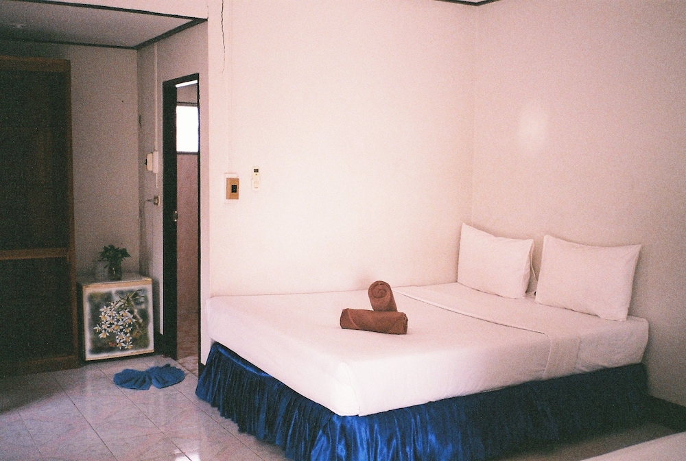 Silver Beach Resort 34/65