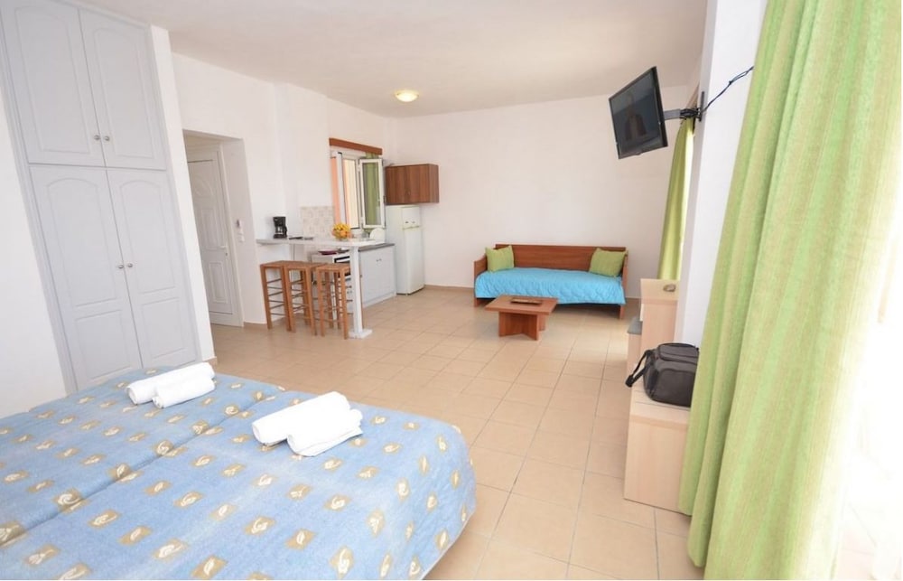 Paradiso Apartments 27/45
