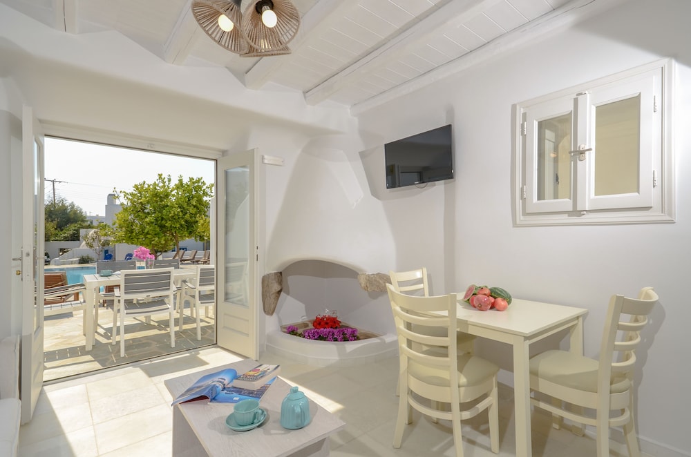 Naxian Queen Luxury Villas And Suites 52/77