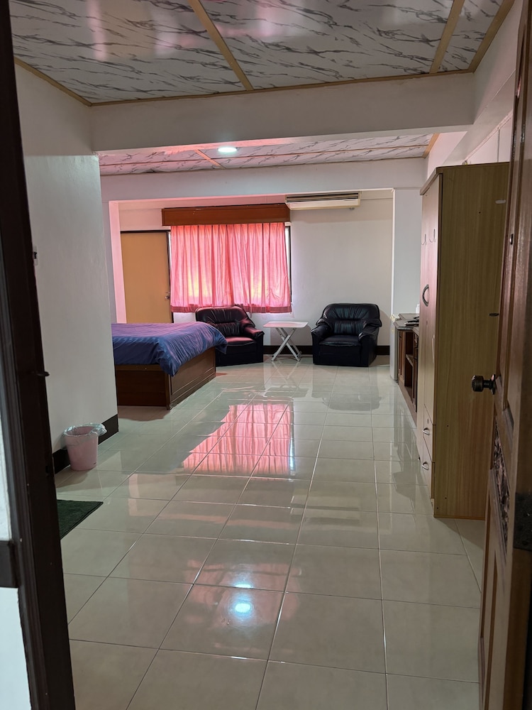 My hotel and Residence Bangkok 27/36