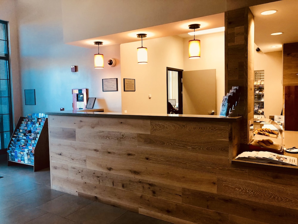 Country Inn & Suites by Radisson, San Jose International Airport, CA 2/30
