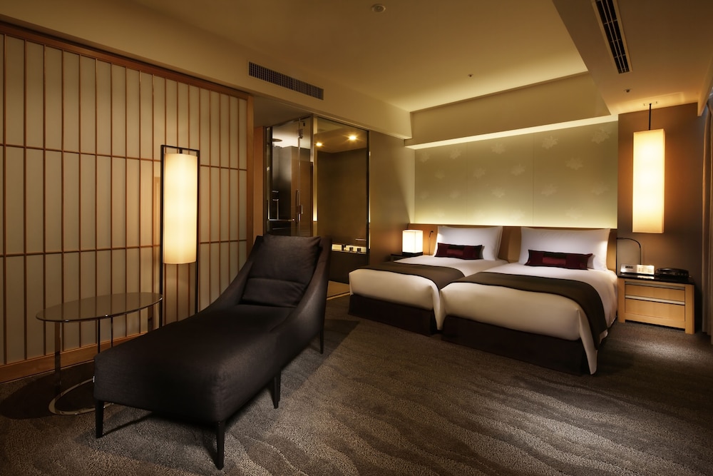 The Capitol Hotel Tokyu 15/74