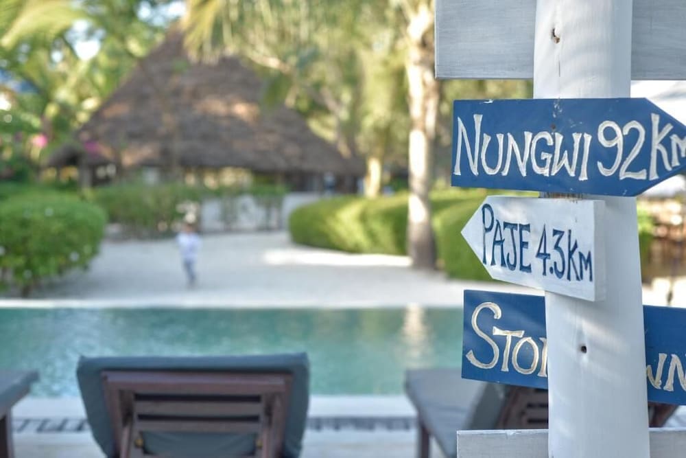 Indigo Beach Zanzibar 6/75
