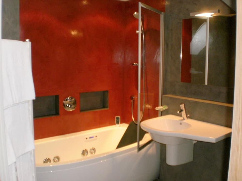 CITOTEL SAINT PIERRE 14/16