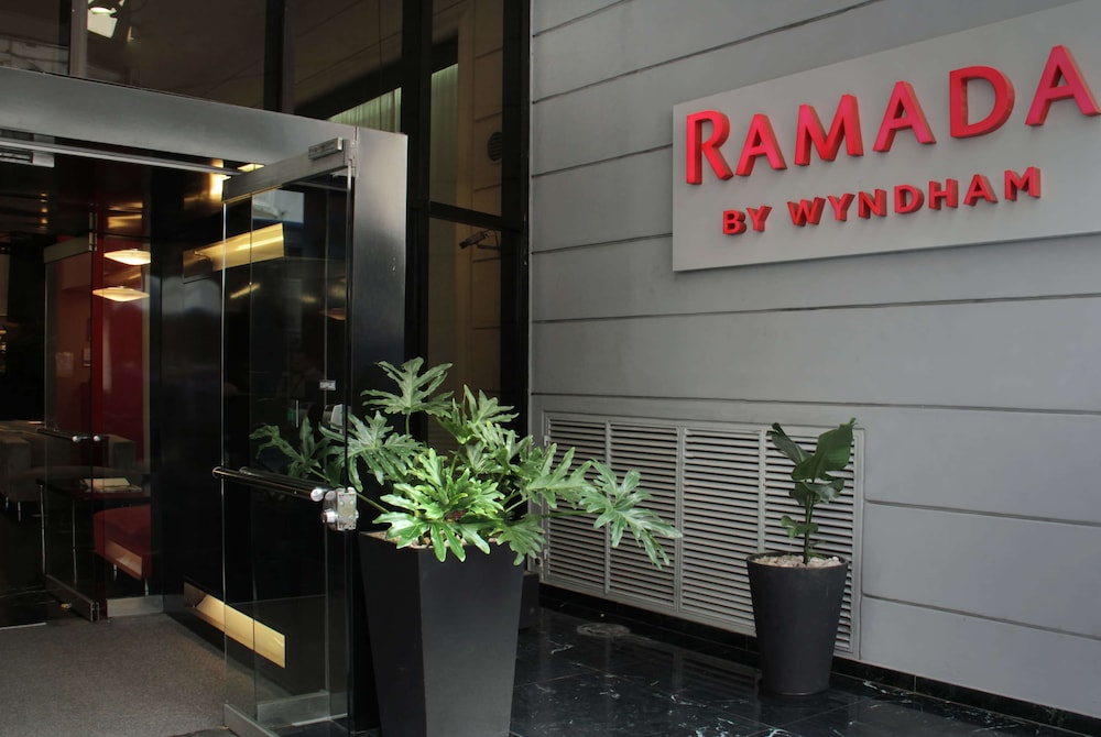 Lobby at Ramada by Wyndham Buenos Aires Centro, BUENOS AIRES