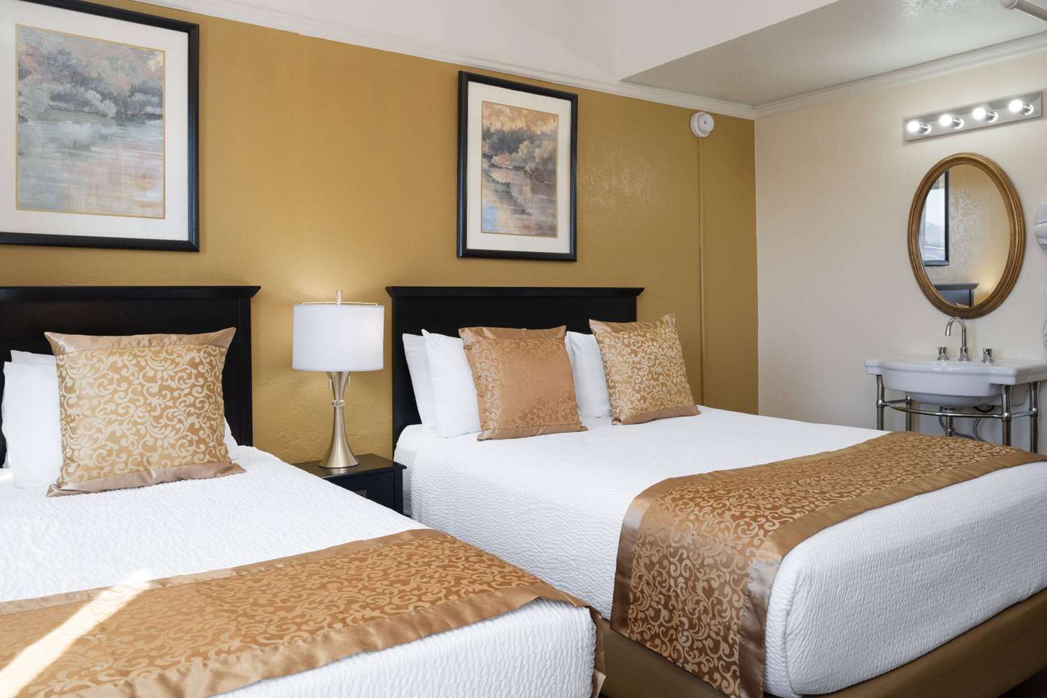 Gilmore Hotel, Trademark Collection by Wyndham 27/56