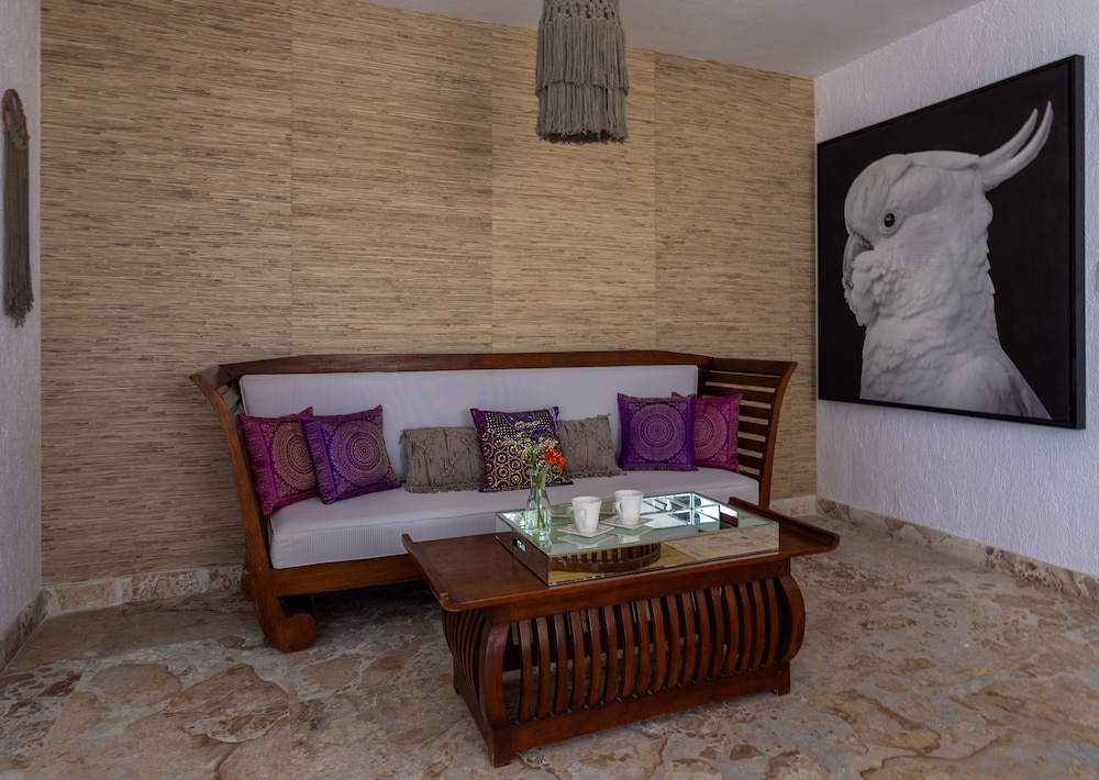 Lotus Beach Hotel 26/49