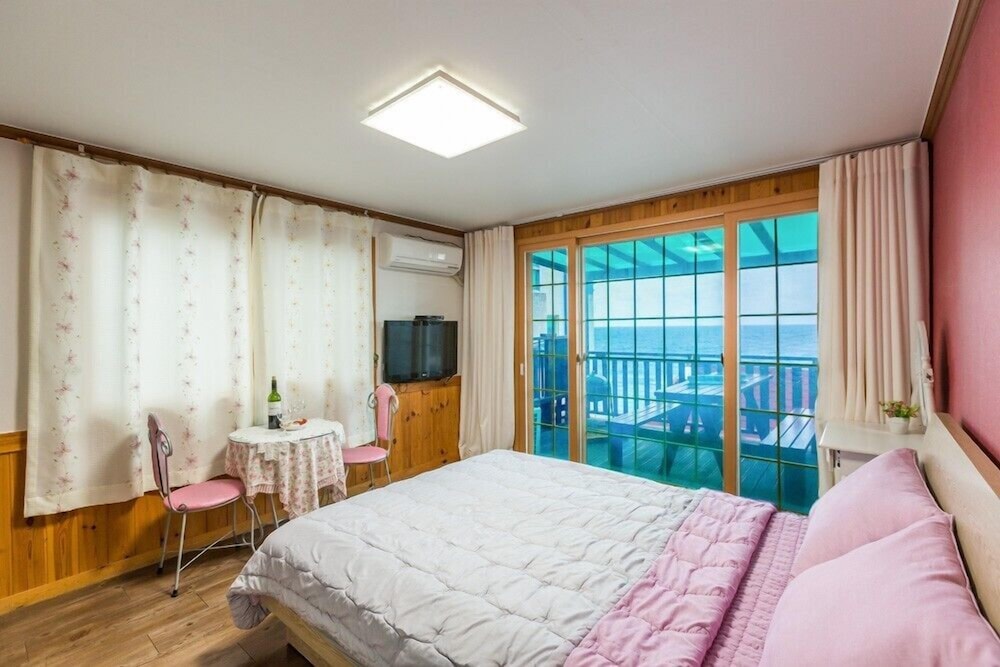 Yeongdeok Sora Pension 13/50