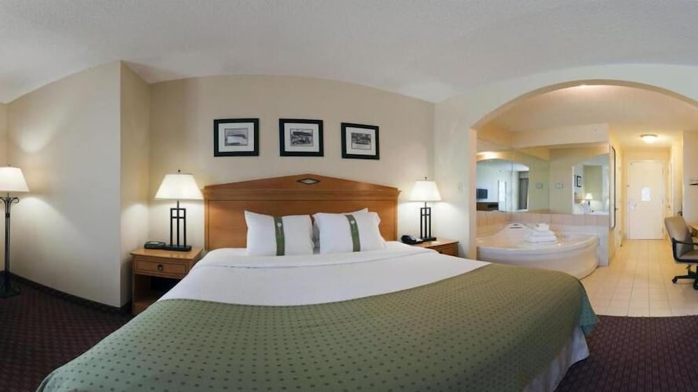 Holiday Inn Santee 19/71
