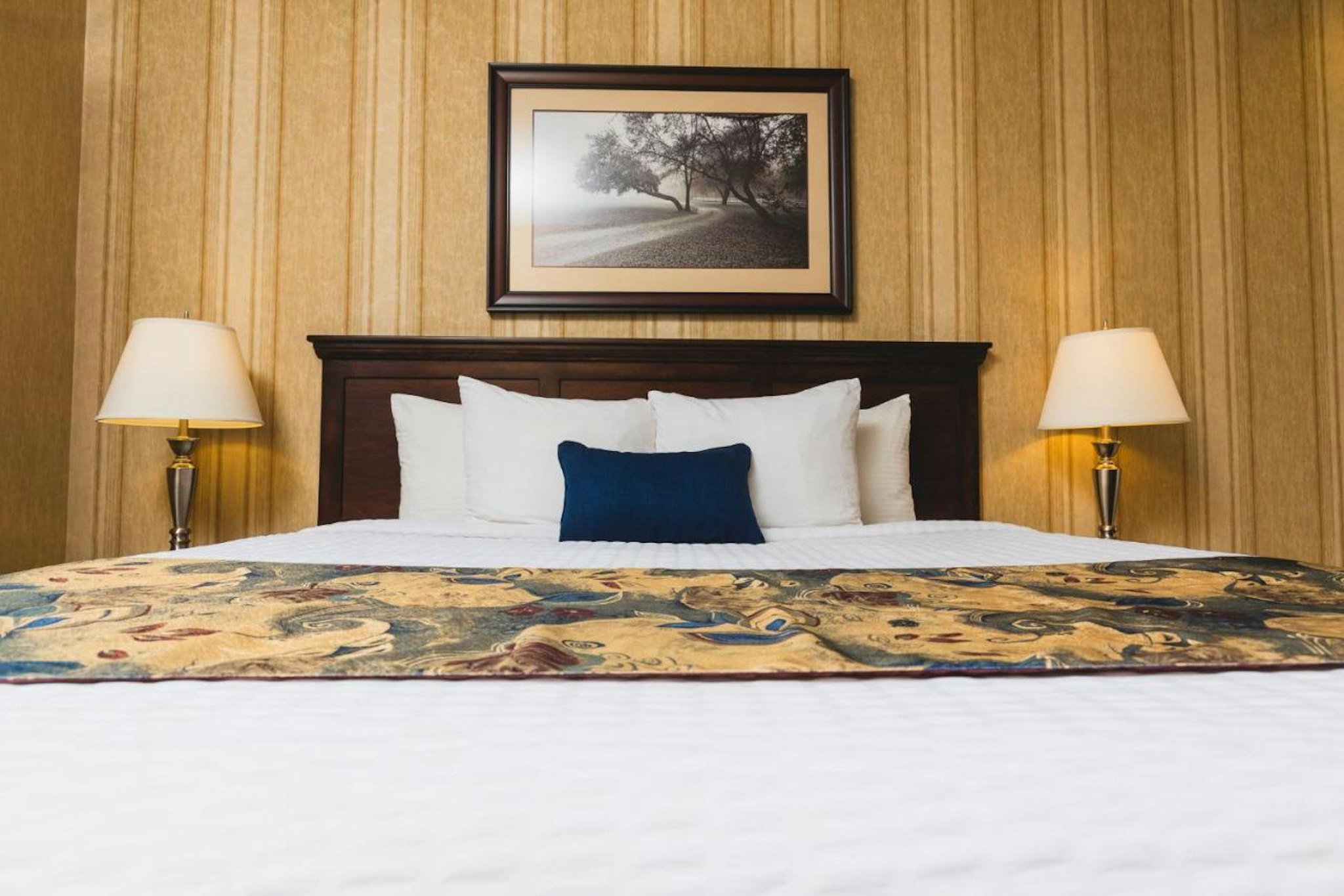 Redwood Inn Suites Grande Prairie 17/61