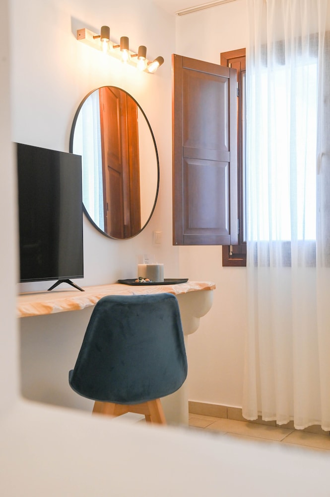 Amerisa Suites 77/85