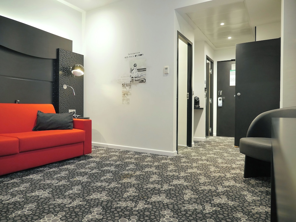Kyriad Prestige Perpignan Centre del Mon 18/37