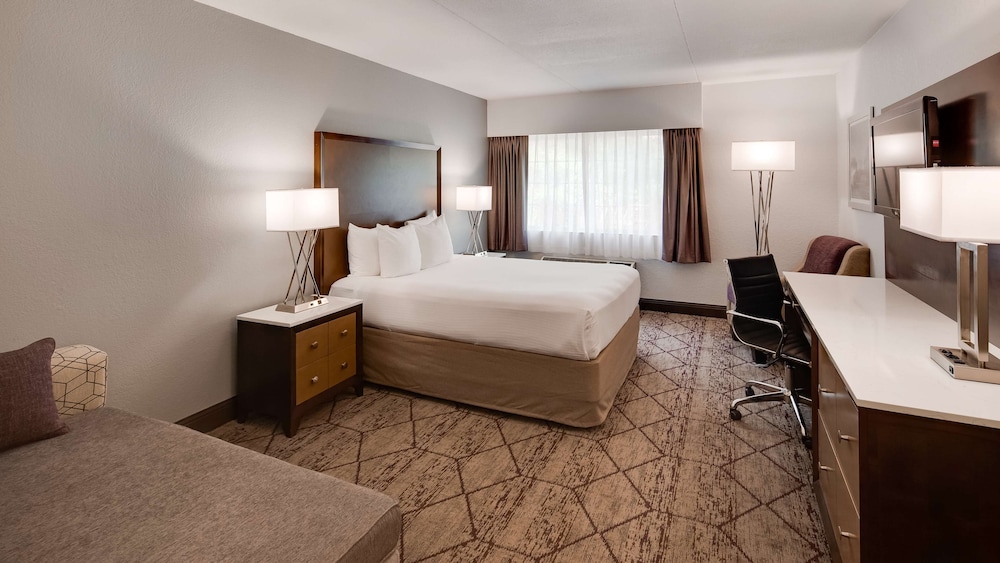 Best Western Plus Longbranch Hotel and Convention Center 11/25
