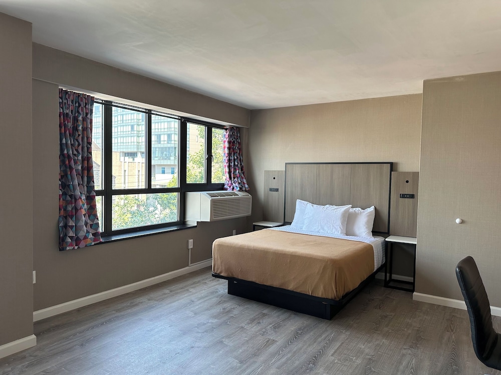 Regal Inn & Suites New York LaGuardia Hotel 11/20