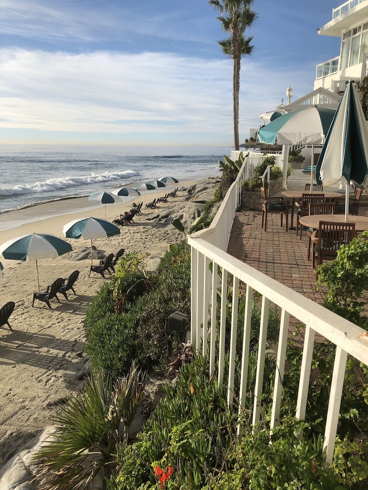 Capri Laguna Inn On the Beach 68/75