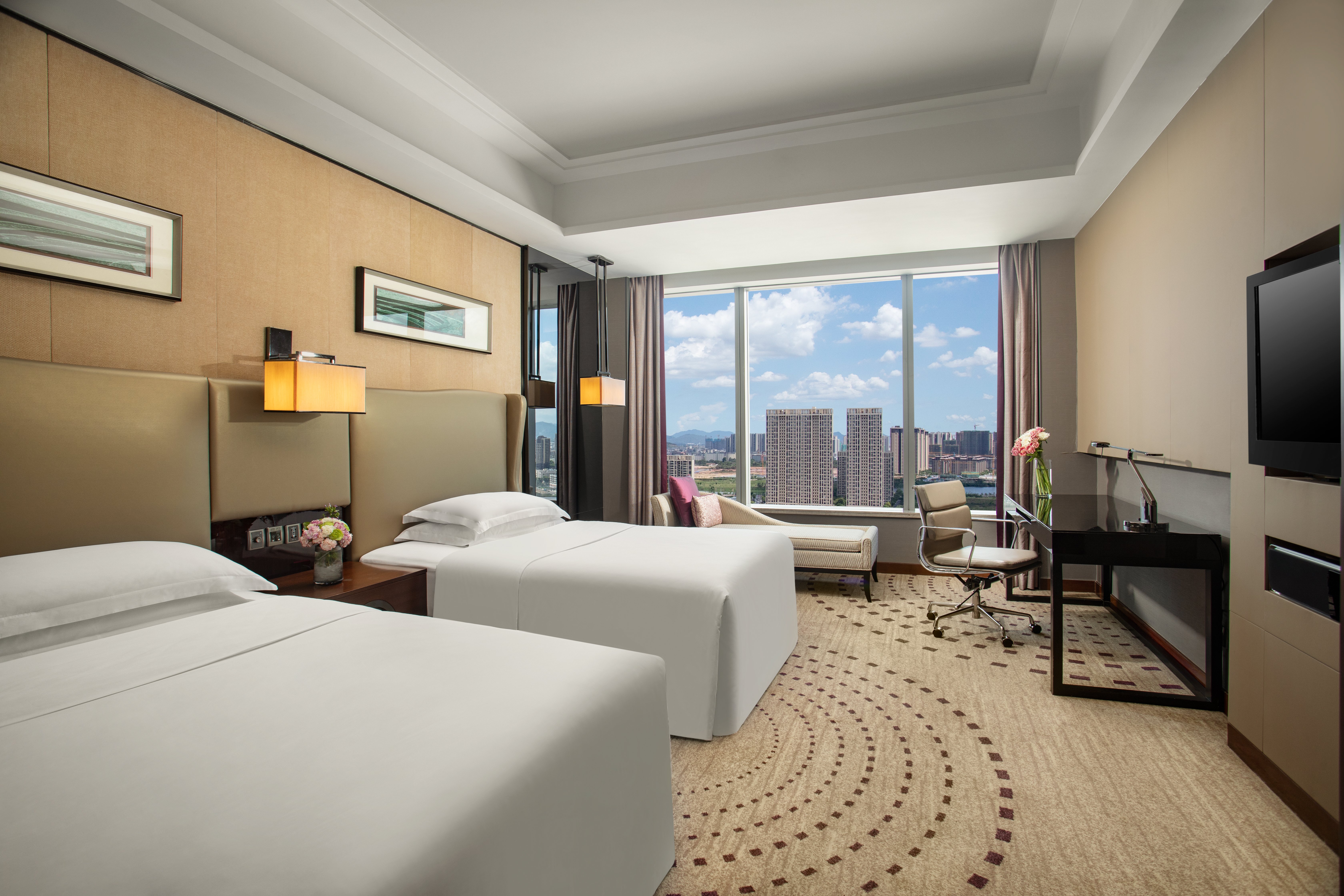 Crowne Plaza Huizhou 9/50