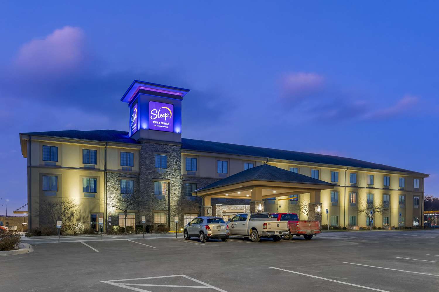 Sleep Inn & Suites Cumberland 12/53