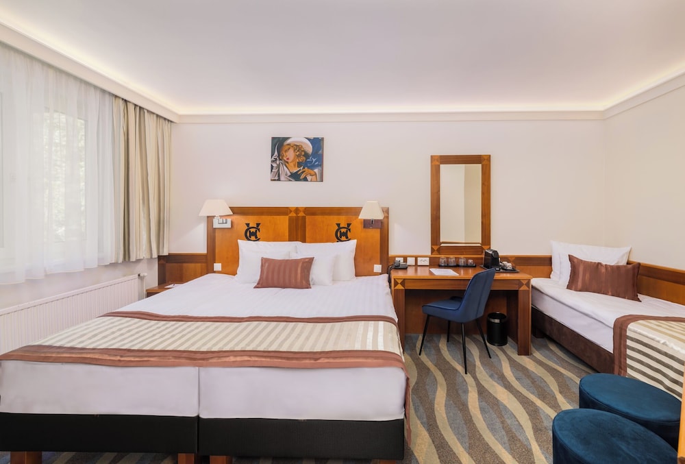 Carlton Hotel Buda Castle 34/64