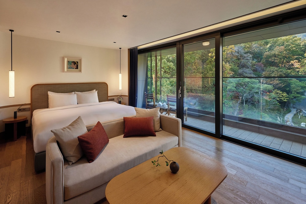 Cabin, King Bed