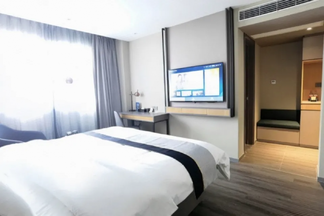 Home inn Selected (Huzhou Hongqi Road,Yishang Street) 39/55