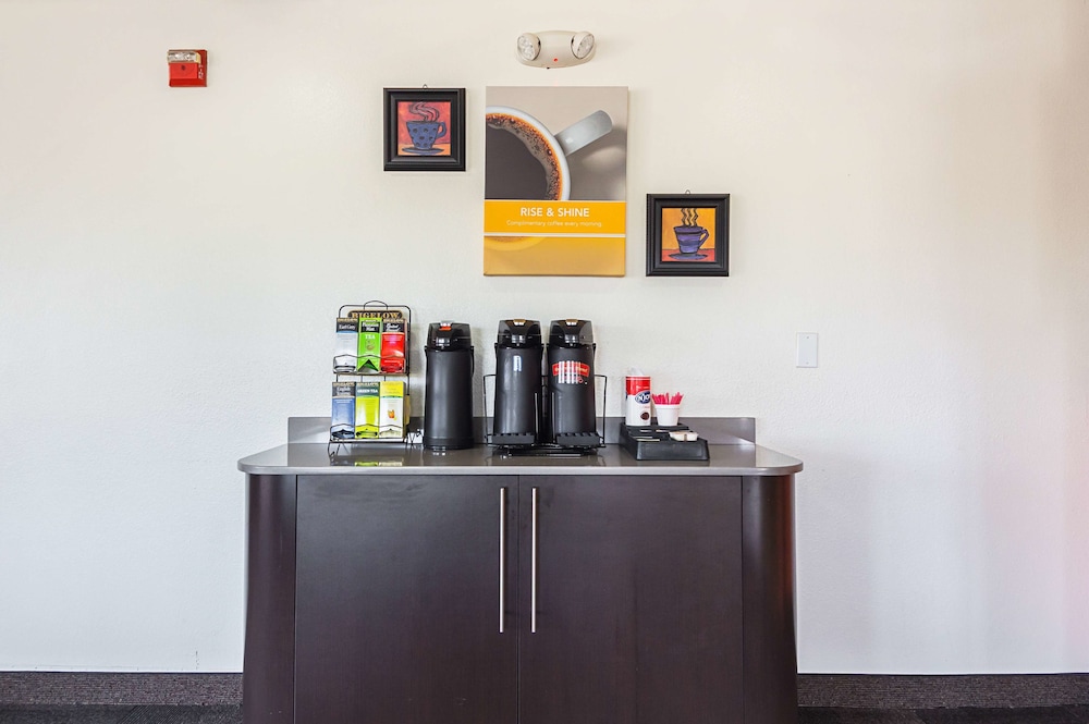 Motel6 Irving, TX - Irving DFW Airport South 6/25