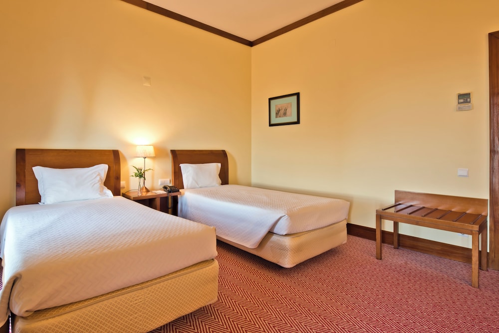 Lam Hotel Caramulo 14/76