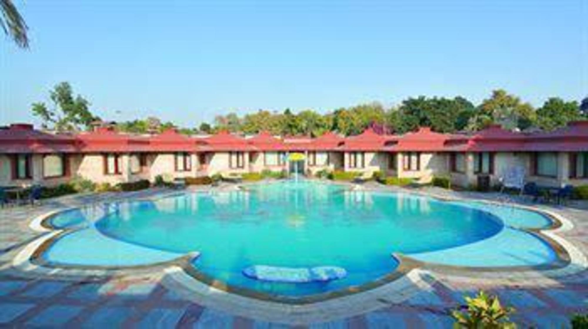 THE ORCHA RESORT. 6/39