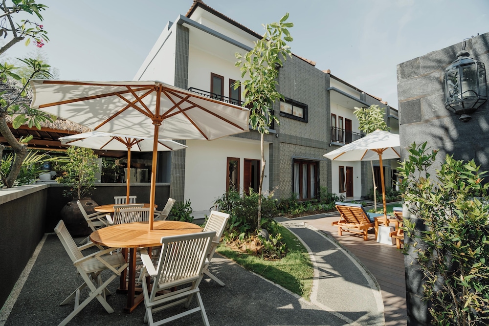You Suite Seminyak 28/31