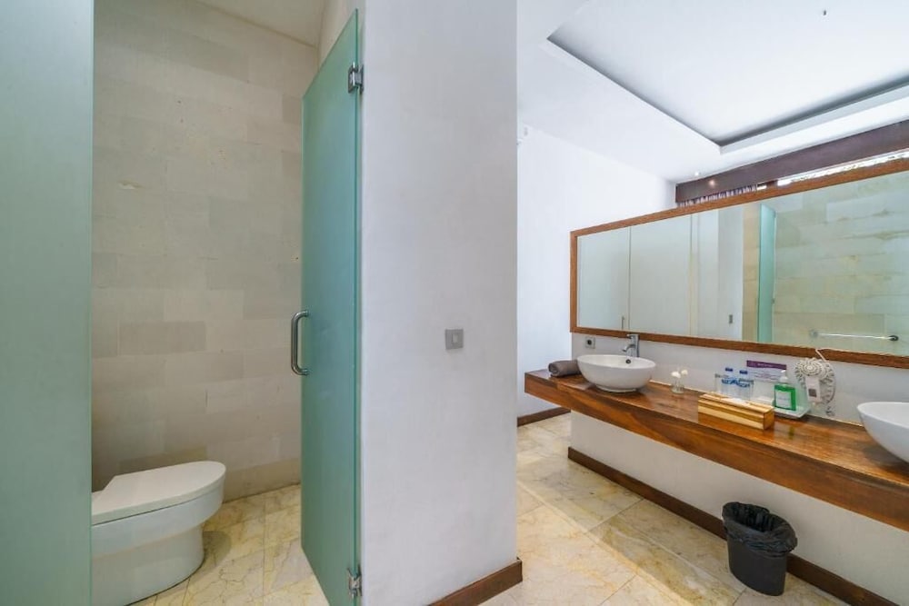 ANEMA VILLA SEMINYAK 70/73