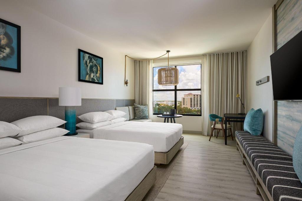 Sunrise, Guest Room, 2 Queen Beds, Pool View