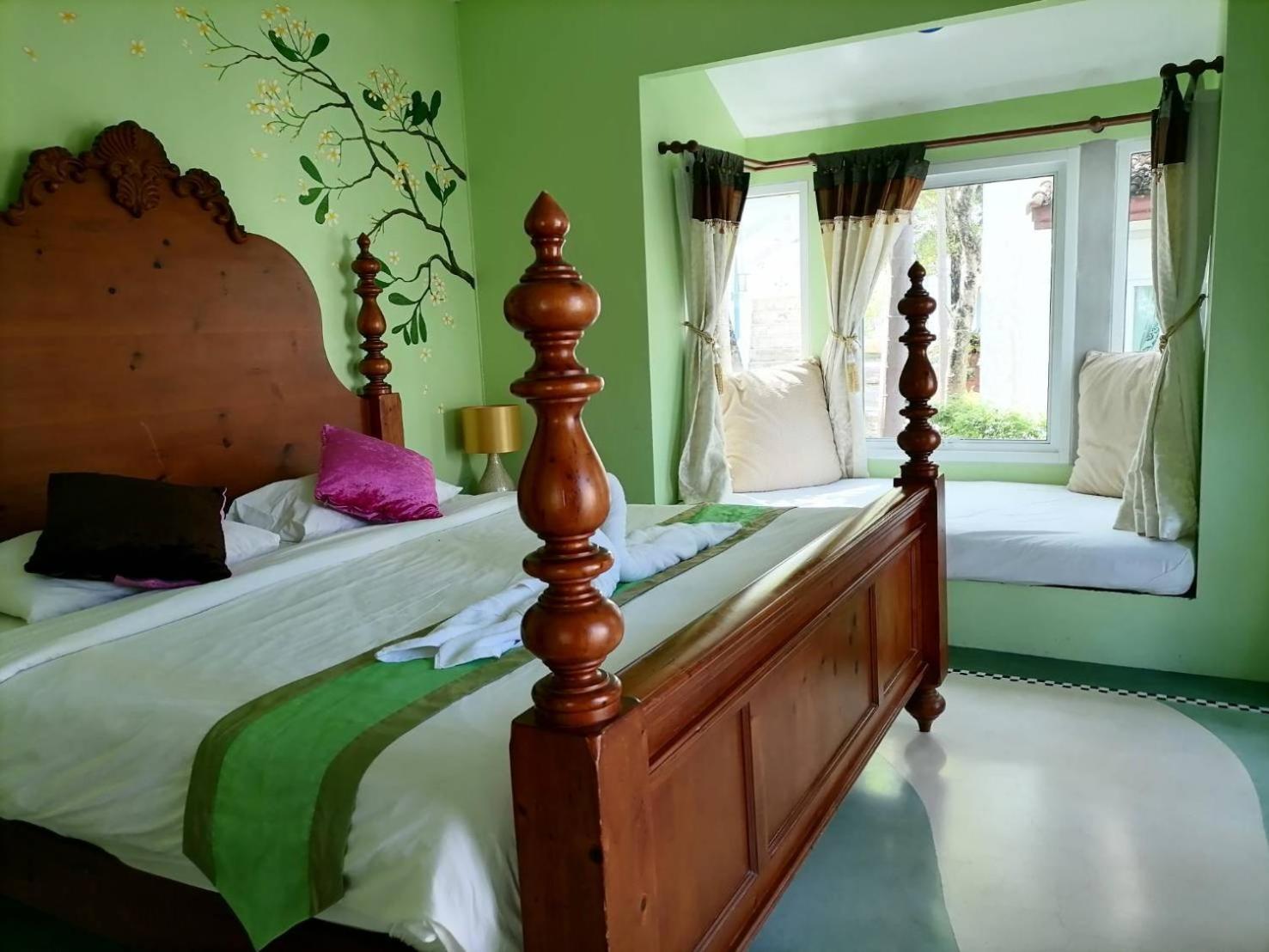 Baanmontra Beach Resort 16/53