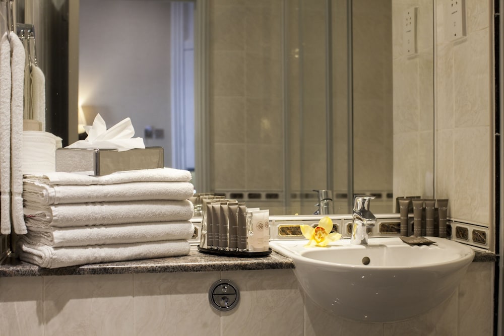 Strathmore Hotel - Gem Hotel 39/39
