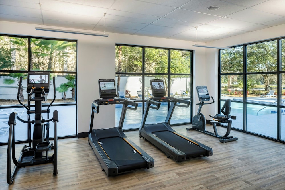 Delta Hotels by Marriott Jacksonville Deerwood 23/52