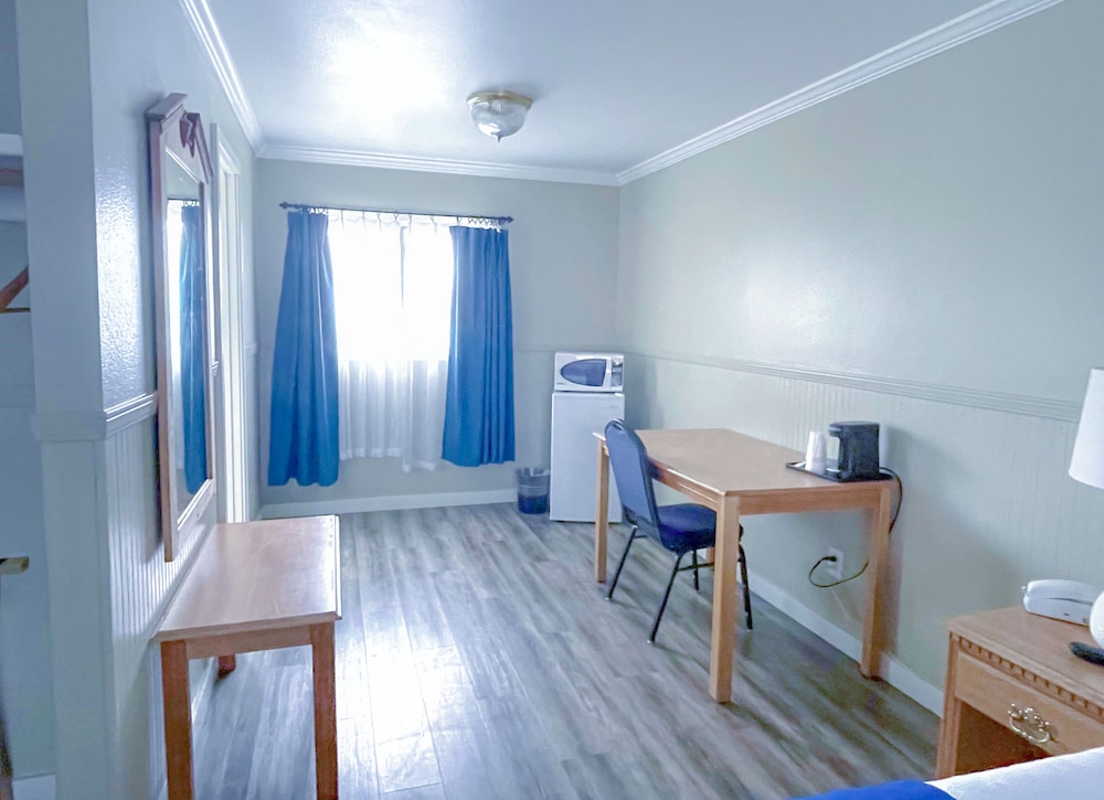 Omeo Suites Glass Beach 18/50