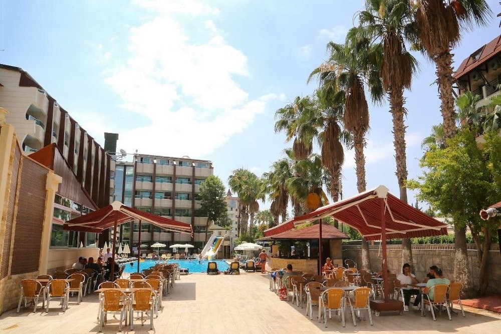 CLUB TESS HOTEL 36/47
