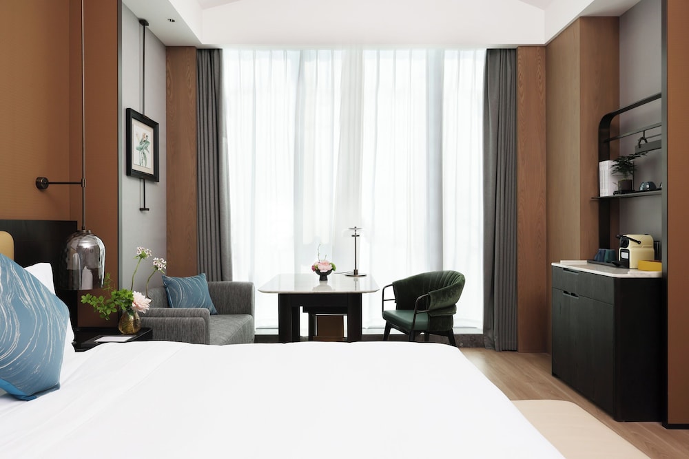 Buddy Hotel 11/50