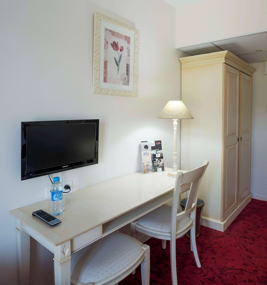 Brit Hotel Nogent Le Rotrou Hotel Du Perche 27/44