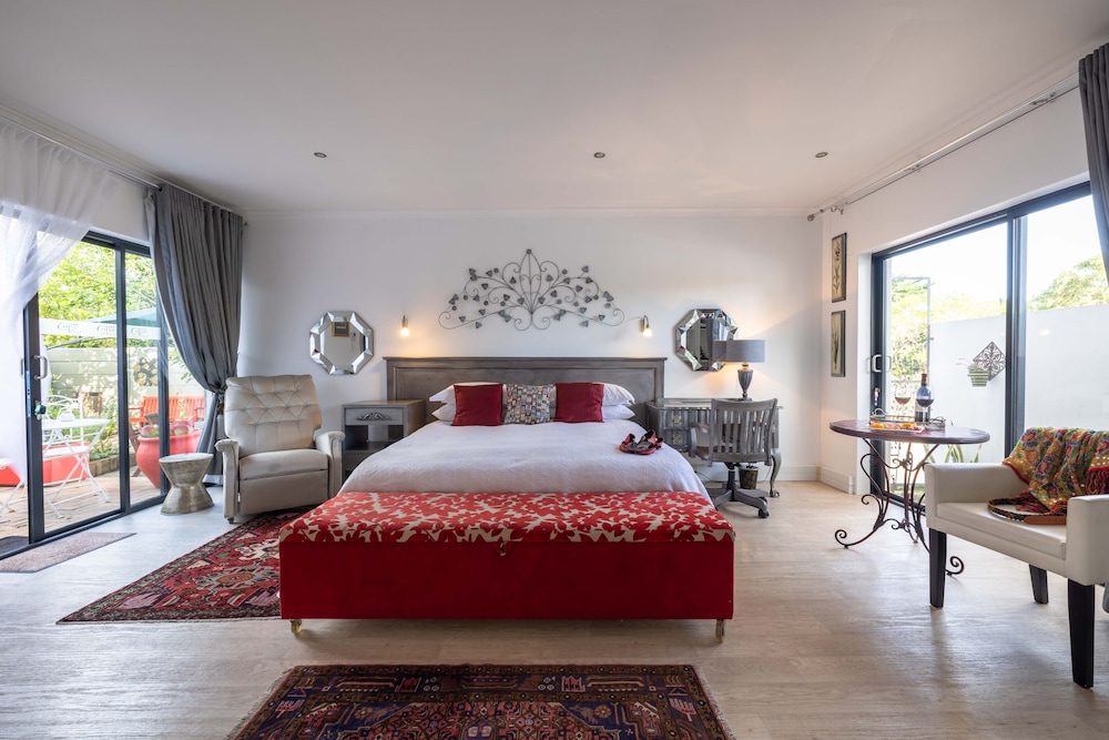 Cape Pillars Boutique Hotel 6/41