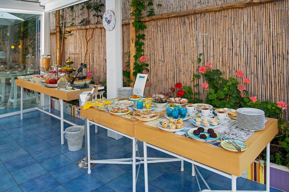 Boutique Hotel Helios - Adults Only 56/74