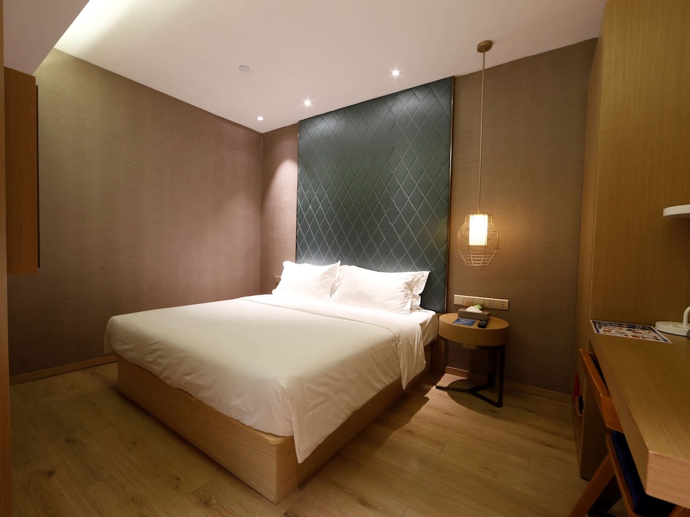 ibis Styles Xiamen Zhongshan Rd Walking Street Hotel 28/49