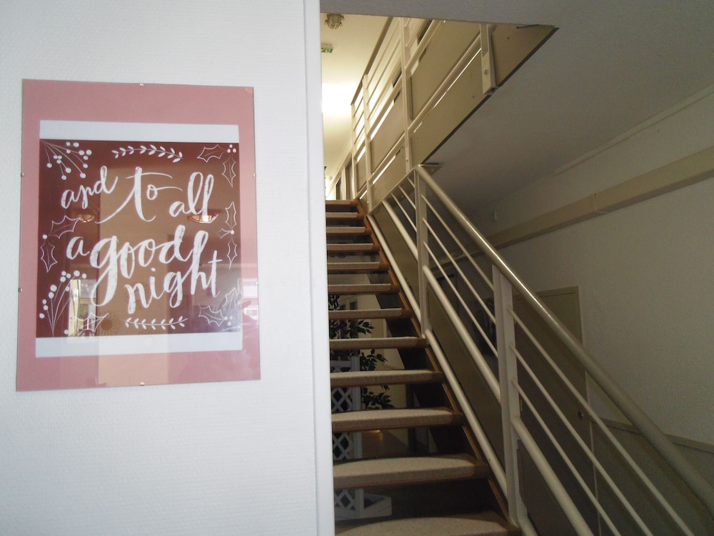 Good Hotel Marseille Aubagne 26/54