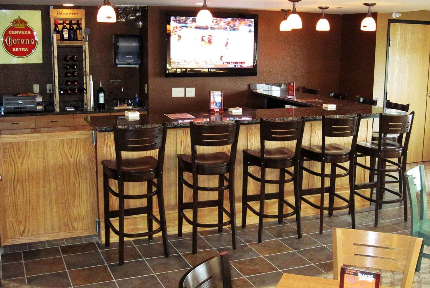 Red Lion Inn & Suites Grimes 26/29