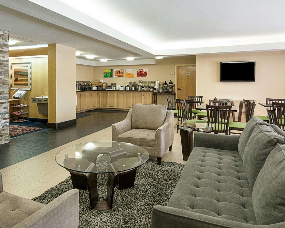 Quality Inn Richmond Airport 25/37