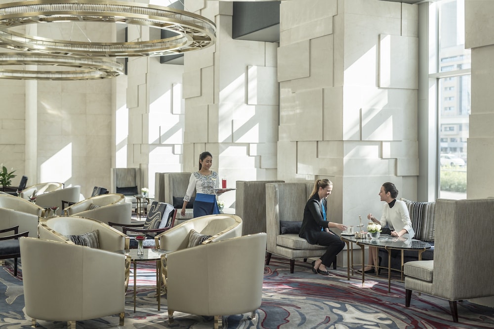 Shangri-La Residences and Apartments 25/45