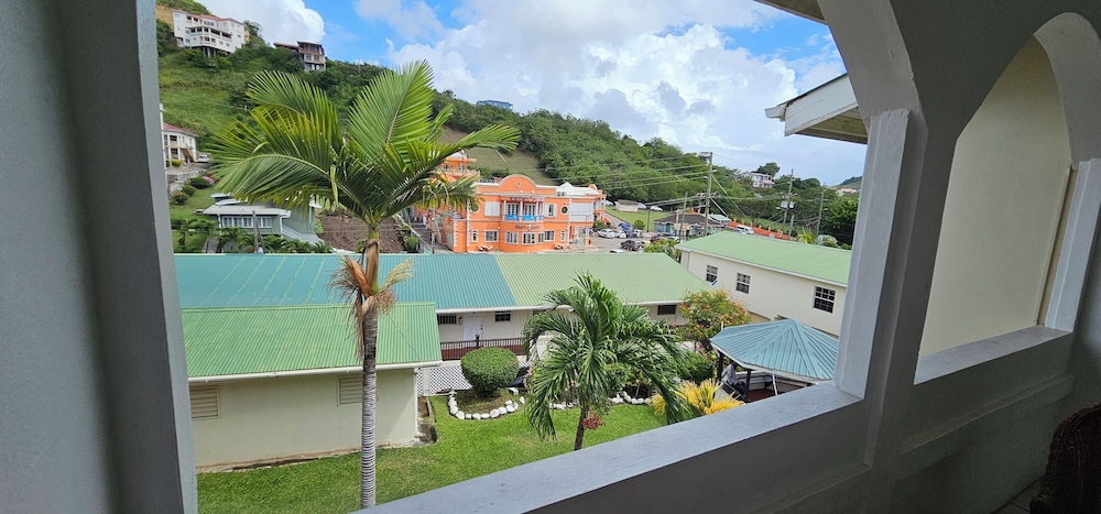 Wave Crest Holiday Apartments 42/51