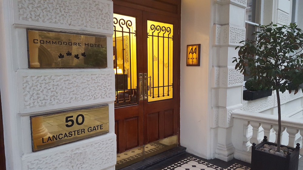 Commodore Hotel London 10/55