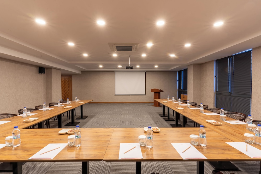 Ramada by Wyndham Gaziantep 53/60