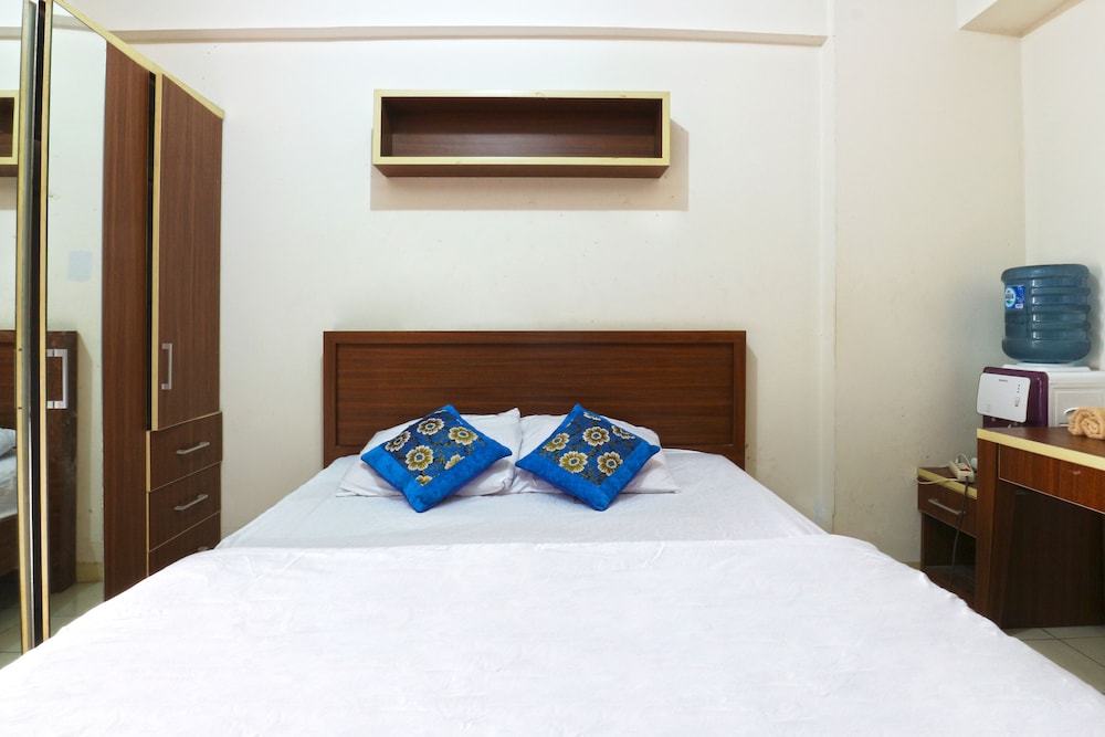 Star Apartemen Margonda Residence 2 by ZUZU 8/18